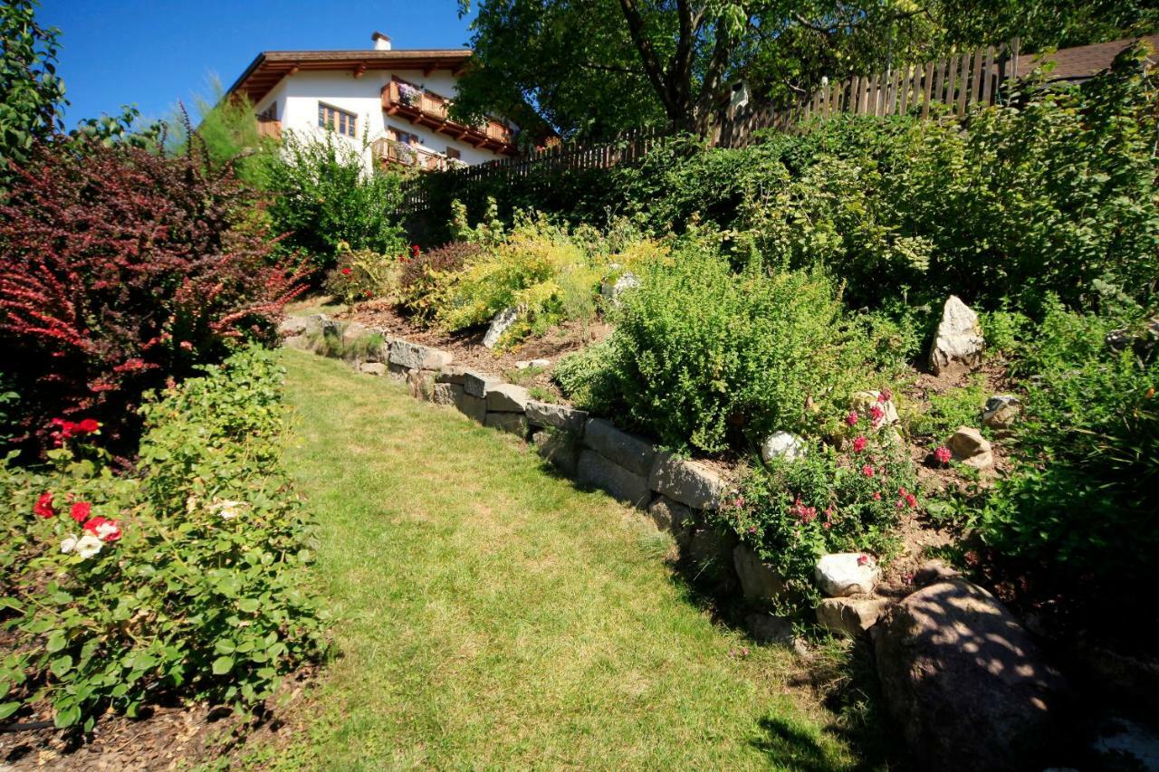 Villa Engadinerhof Montan Exterior foto